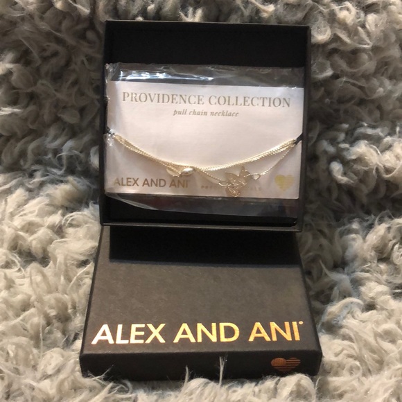 🏷A&A Dove Pull Chain Necklace - Picture 3 of 4